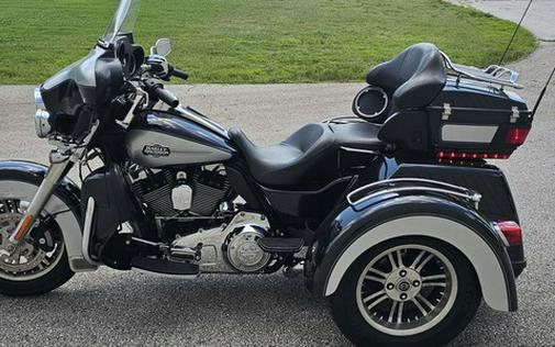 2013 Harley-Davidson FLHTCUTG - Tri Glide Ultra Classic