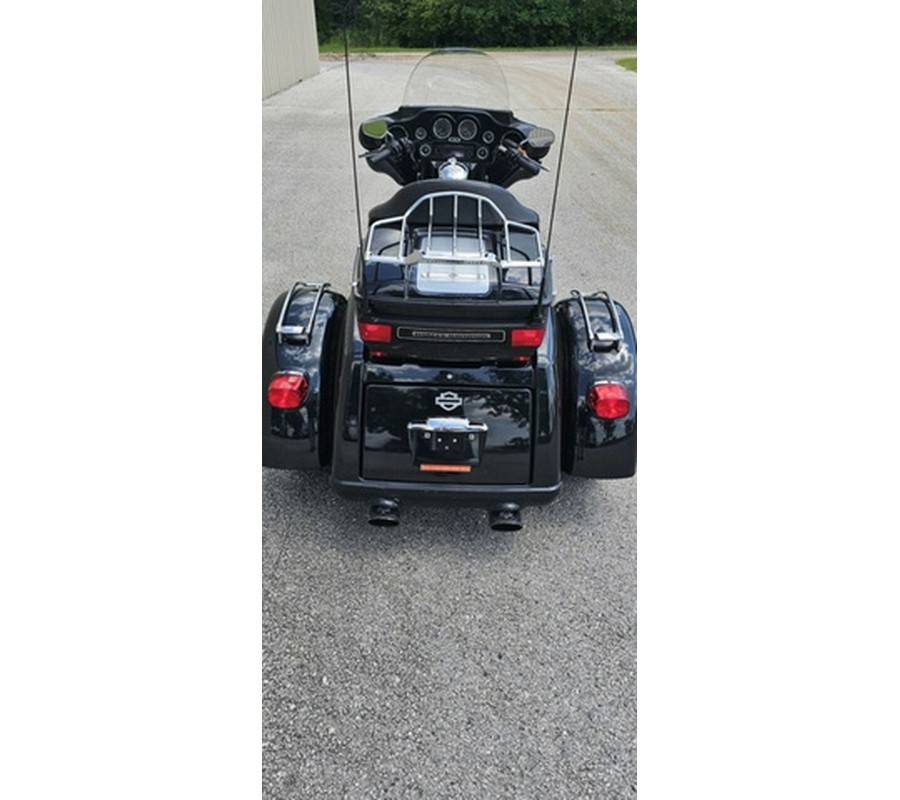 2013 Harley-Davidson FLHTCUTG - Tri Glide Ultra Classic