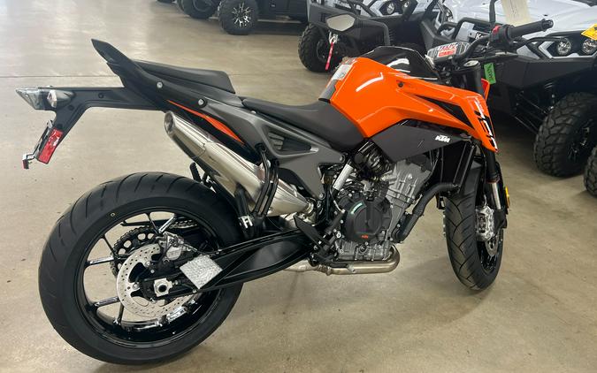 2024 KTM Duke 790