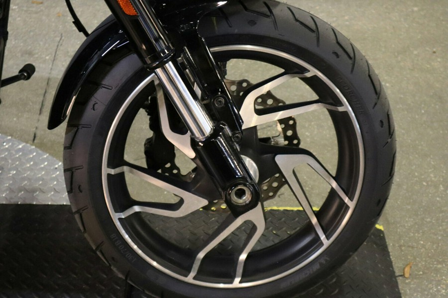 2018 Harley-Davidson Sport Glide FLSB