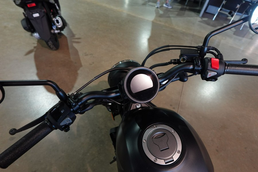 2026 Honda Rebel 300 E-Clutch