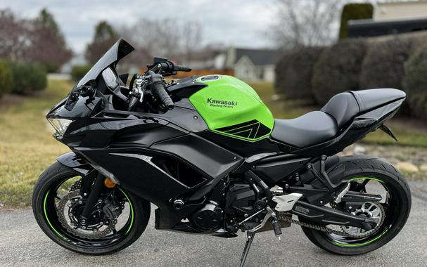 2024 Kawasaki Ninja® 650 KRT Edition ABS