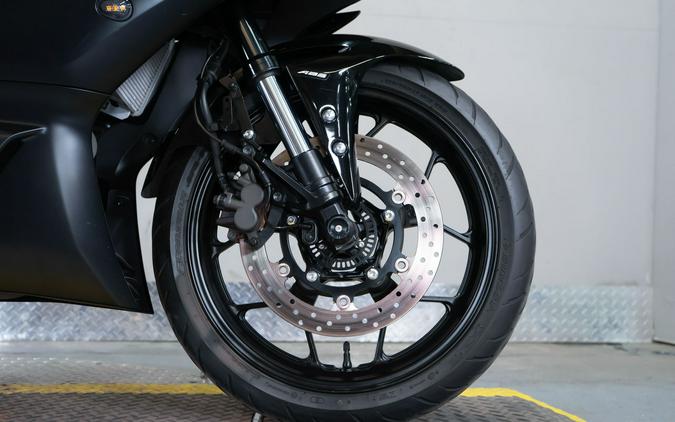 2022 Yamaha YZF-R3 ABS