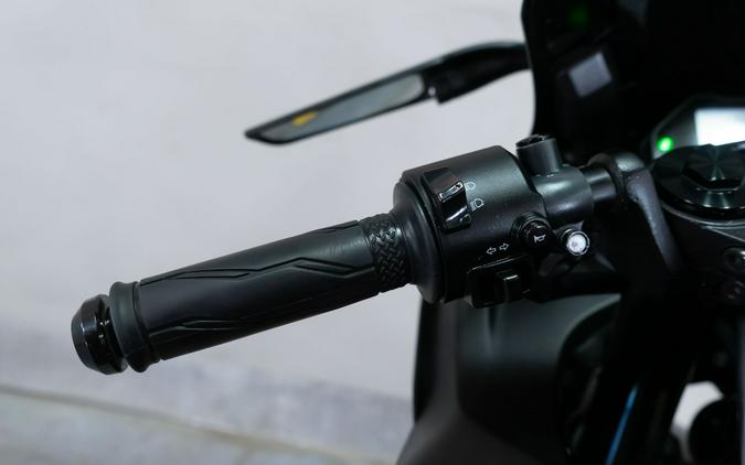 2022 Yamaha YZF-R3 ABS