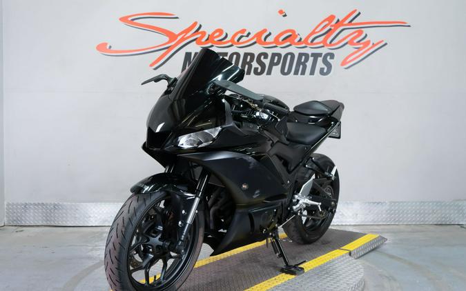 2022 Yamaha YZF-R3 ABS
