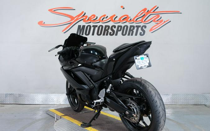 2022 Yamaha YZF-R3 ABS