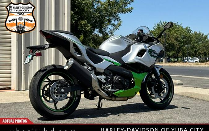 2024 KAWASAKI Ninja 7 Hybrid ABS
