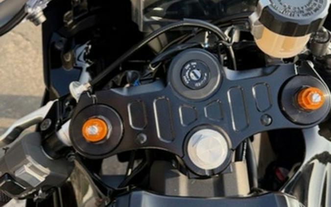 2025 Yamaha YZF-R7 R7