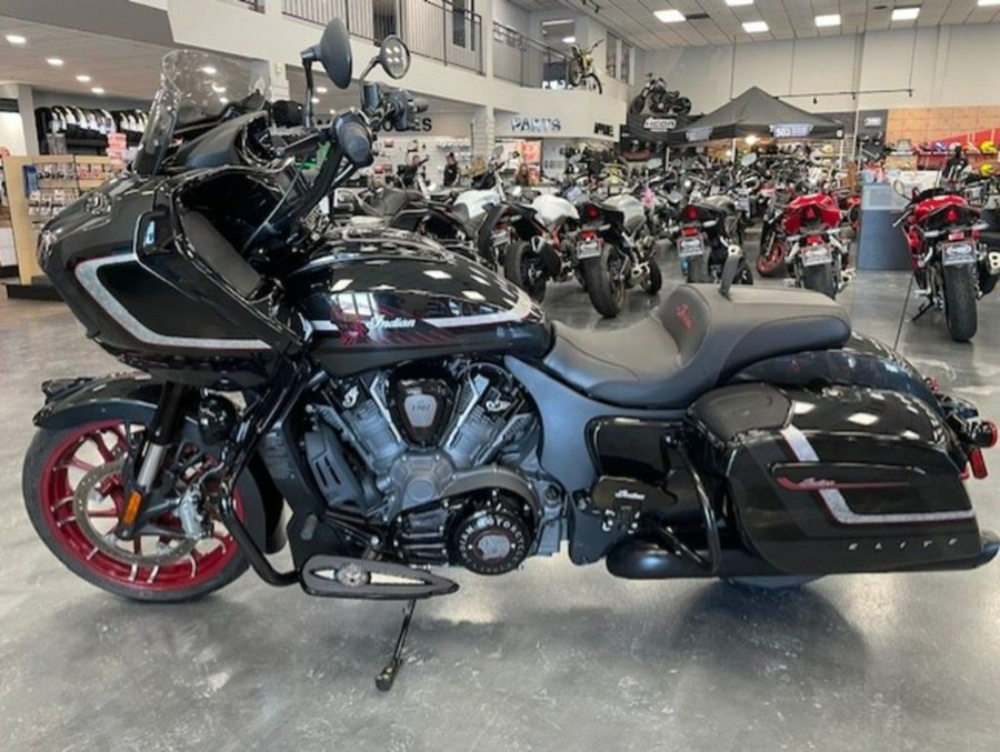 2024 Indian Motorcycle® Challenger Elite