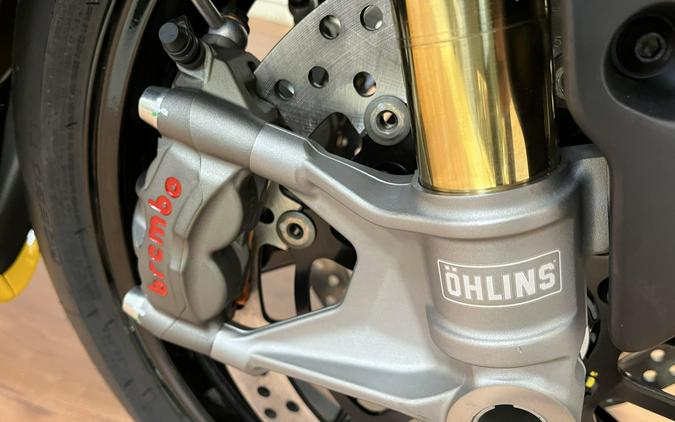 2026 Ducati PANIGALE V2S GIALLO
