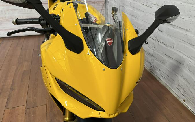 2026 Ducati PANIGALE V2S GIALLO