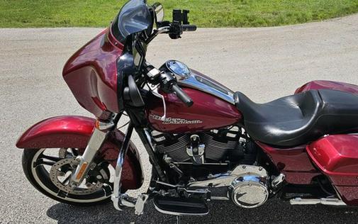 2017 Harley-Davidson Street Glide FLHXS - Special