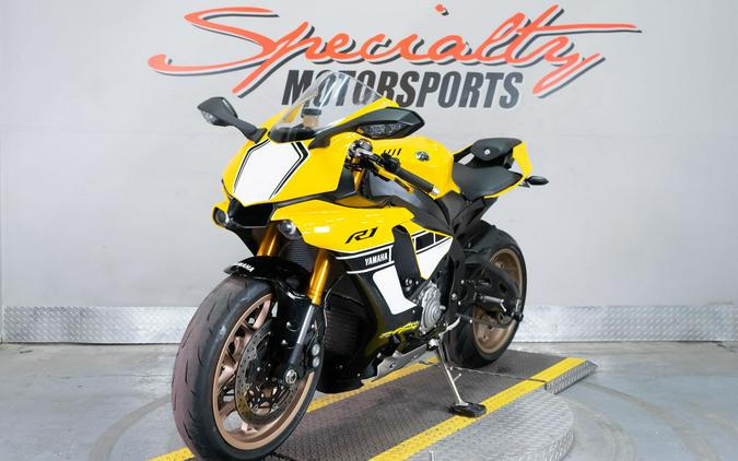 2016 Yamaha YZF-R1