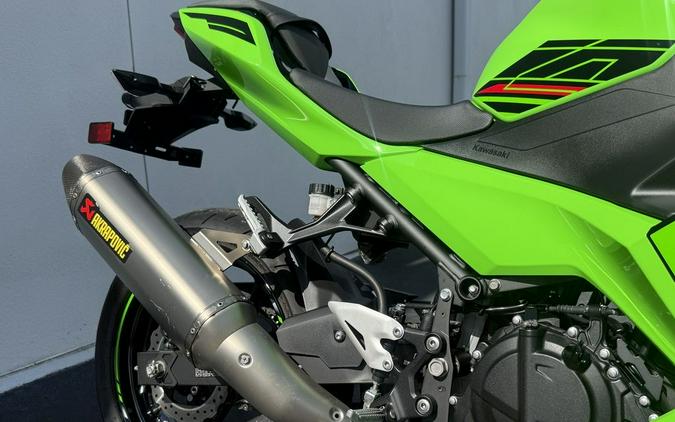 2023 Kawasaki Ninja 400 KRT Edition ABS