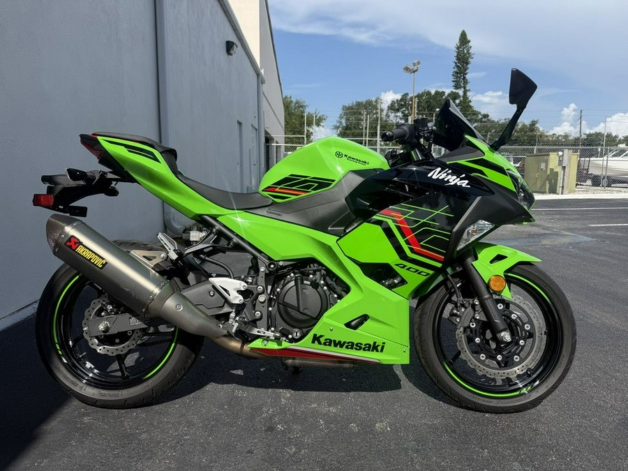 2023 Kawasaki Ninja 400 KRT Edition ABS