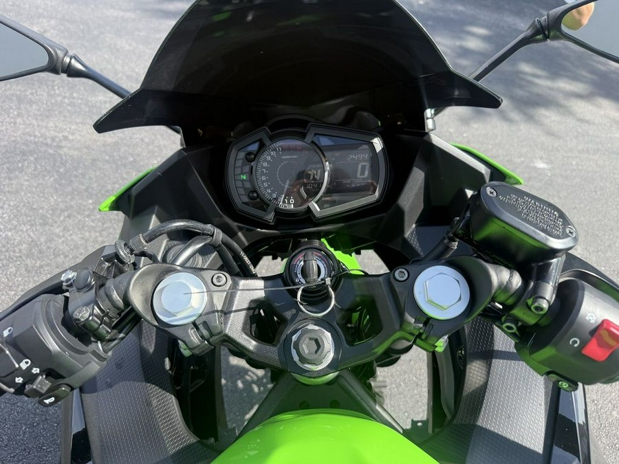 2023 Kawasaki Ninja 400 KRT Edition ABS