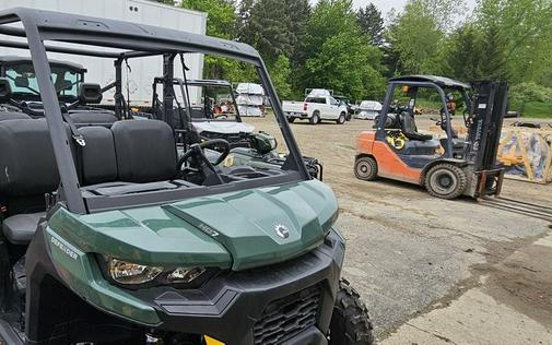 2023 Can-Am® Defender MAX DPS HD7 Tundra Green