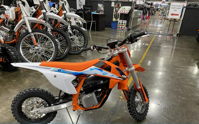 2024 KTM SX-E 3