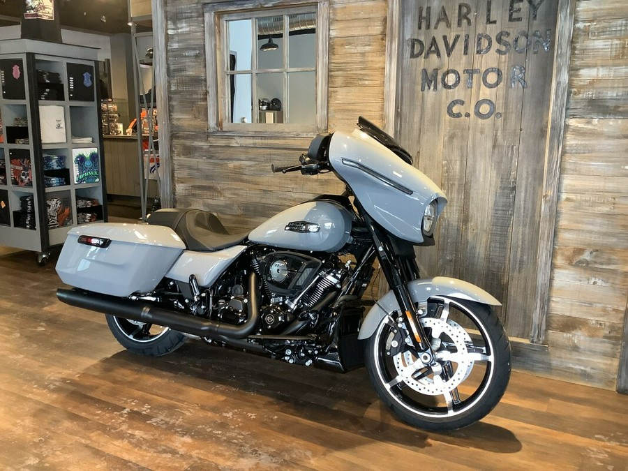 Harley-Davidson® Street Glide® 2026 FLHX T10-26 Dark Billiard Gray Black Trim