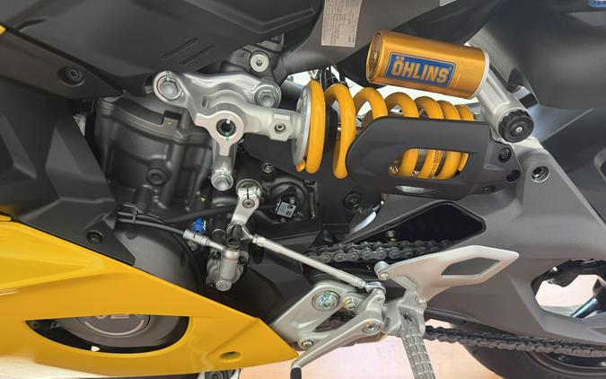 2026 Ducati PANIGALE V2S GIALLO