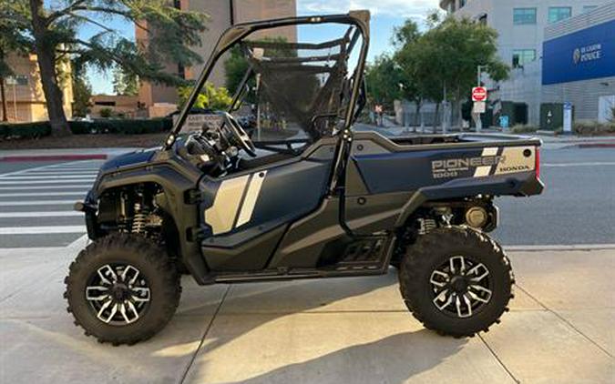 2023 Honda Pioneer 1000 Trail