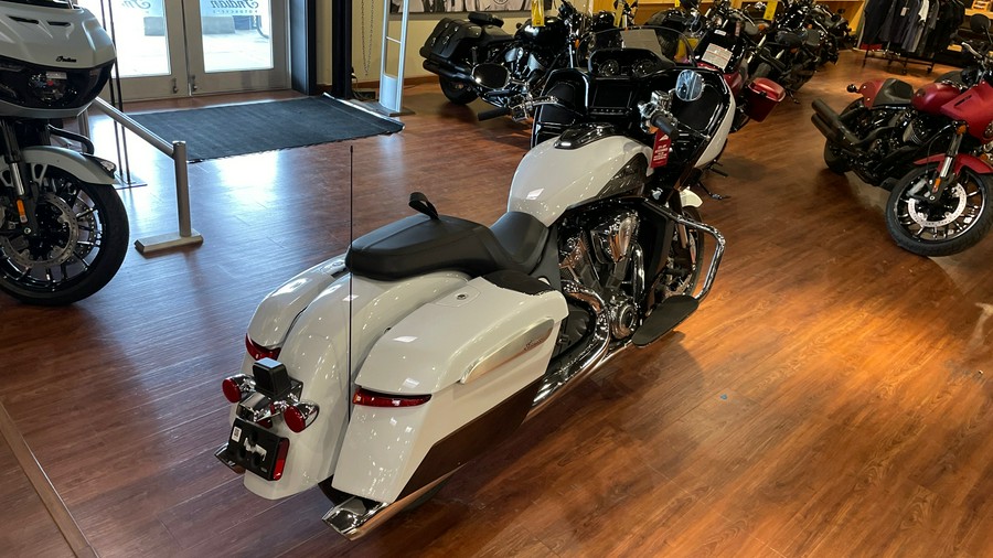 2025 Indian Motorcycle Challenger 112 Limited with 112 and PowerBand Audio Package