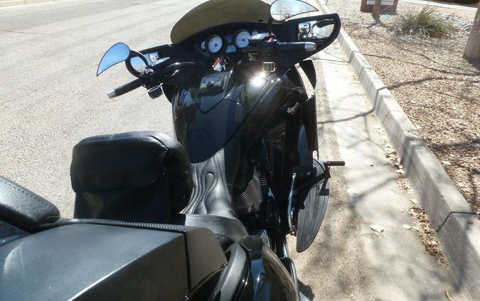 2016 Victory Motorcycles® Vision Gloss Black