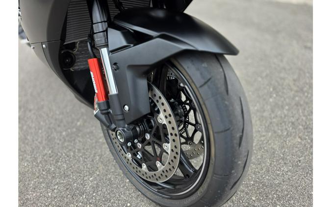 2025 NINJA ZX-10R - Kawasaki
