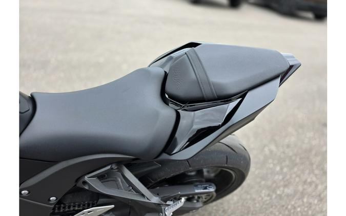 2025 NINJA ZX-10R - Kawasaki