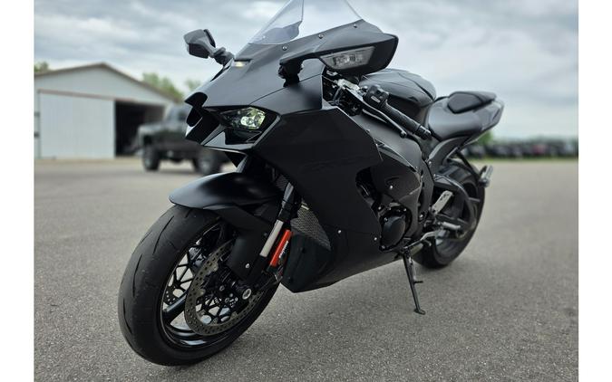2025 NINJA ZX-10R - Kawasaki