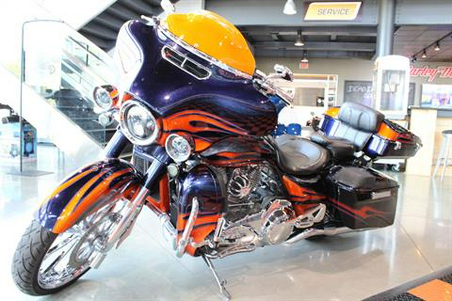 2015 Harley-Davidson CVO™ Street Glide®