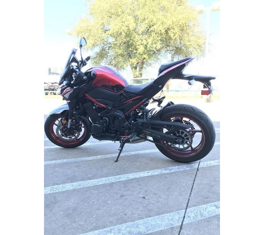 2024 Kawasaki Z900 ABS Candy Persimmon Red/Ebony