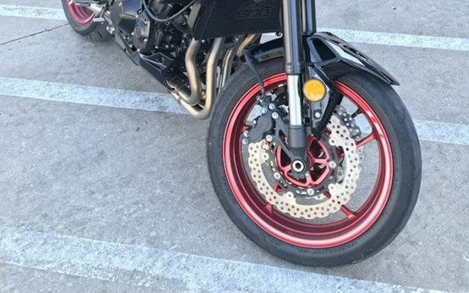 2024 Kawasaki Z900 ABS Candy Persimmon Red/Ebony