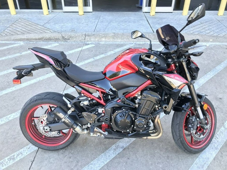 2024 Kawasaki Z900 ABS Candy Persimmon Red/Ebony