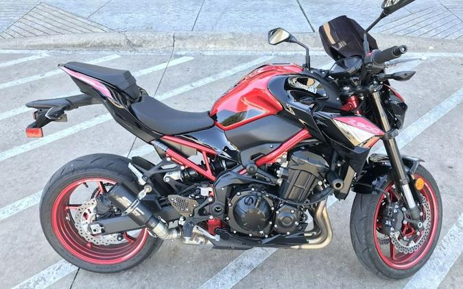 2024 Kawasaki Z900 ABS Candy Persimmon Red/Ebony