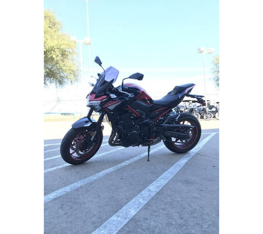 2024 Kawasaki Z900 ABS Candy Persimmon Red/Ebony