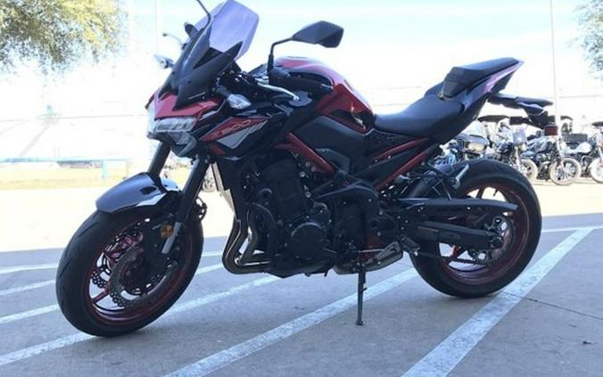 2024 Kawasaki Z900 ABS Candy Persimmon Red/Ebony