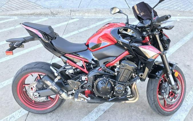 2024 Kawasaki Z900 ABS Candy Persimmon Red/Ebony