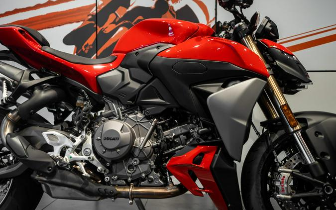 2026 Ducati STREETFIGHTER V2