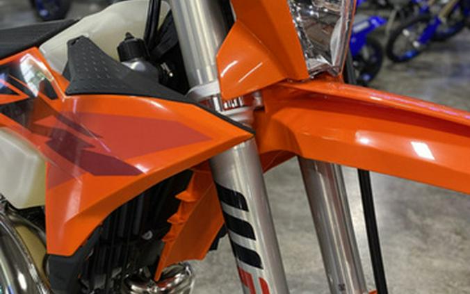 2027 KTM XC 300 W