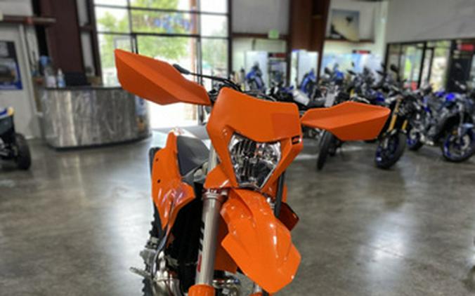 2027 KTM XC 300 W