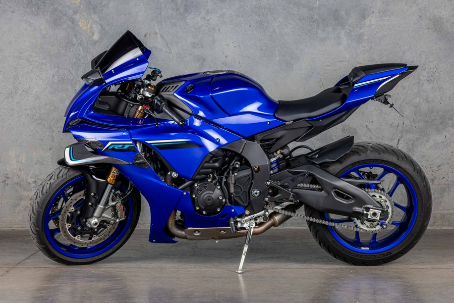 2025 Yamaha YZF-R1 Team Yamaha Blue - SA000389