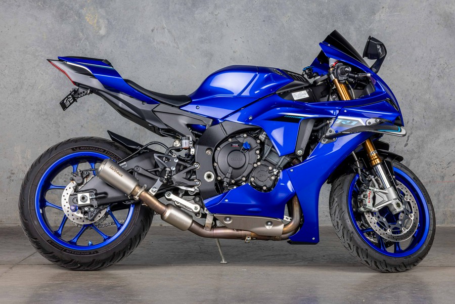 2025 Yamaha YZF-R1 Team Yamaha Blue - SA000389