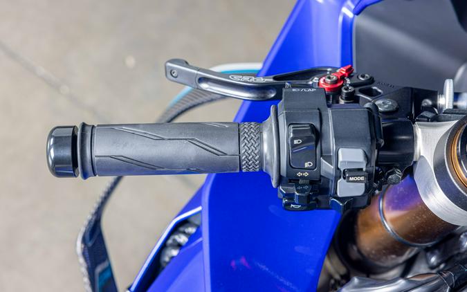 2025 Yamaha YZF-R1 Team Yamaha Blue - SA000389