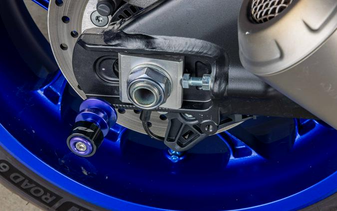 2025 Yamaha YZF-R1 Team Yamaha Blue - SA000389