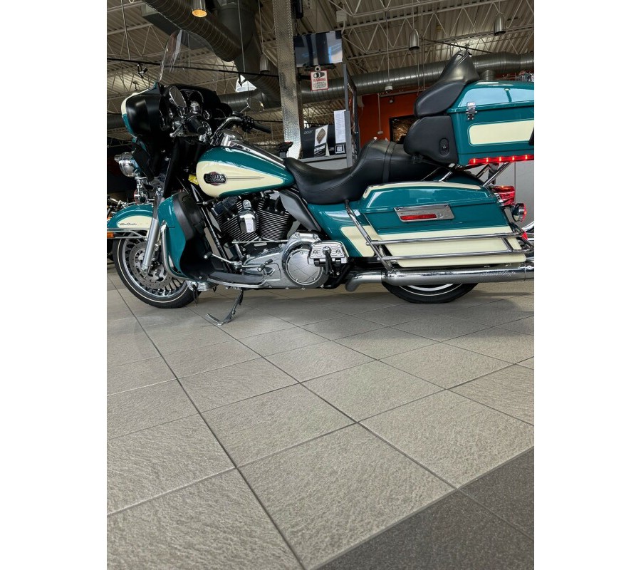 2009 FLHTCU Harley-Davidson ELECTRA GLIDE ULTRA CLASSIC