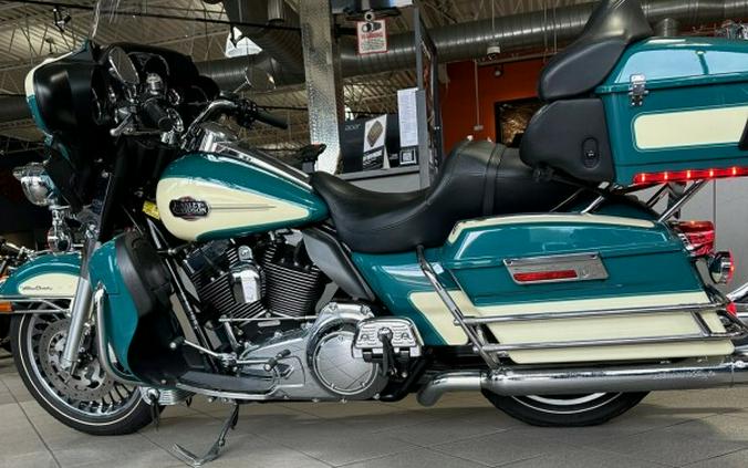 2009 FLHTCU Harley-Davidson ELECTRA GLIDE ULTRA CLASSIC