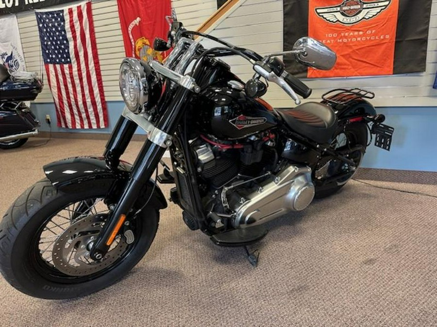 2018 Harley-Davidson® FLSL - Softail® Softail Slim®