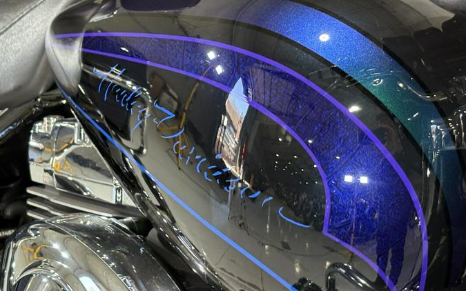 2002 Harley-Davidson® Road King® CUSTOM BLACK