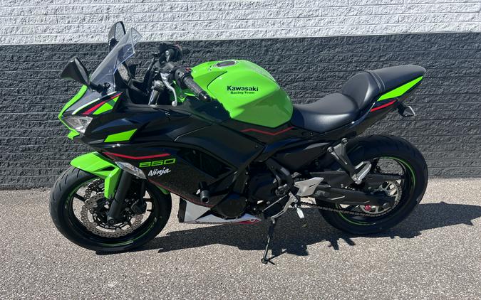 2022 Kawasaki Ninja® 650 KRT Edition